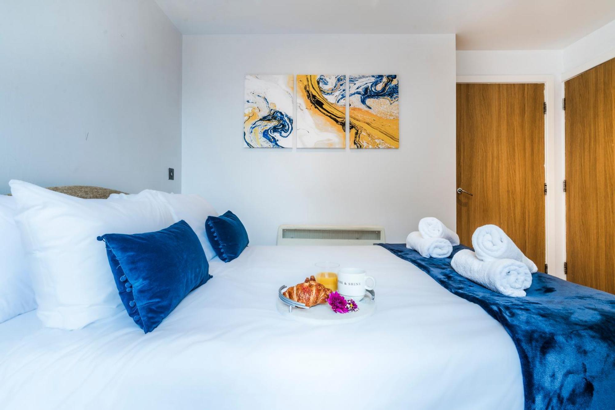 Cavern Quarters: City Centre Apartment by Garudy Serviced Apartments Liverpool Exterior photo
